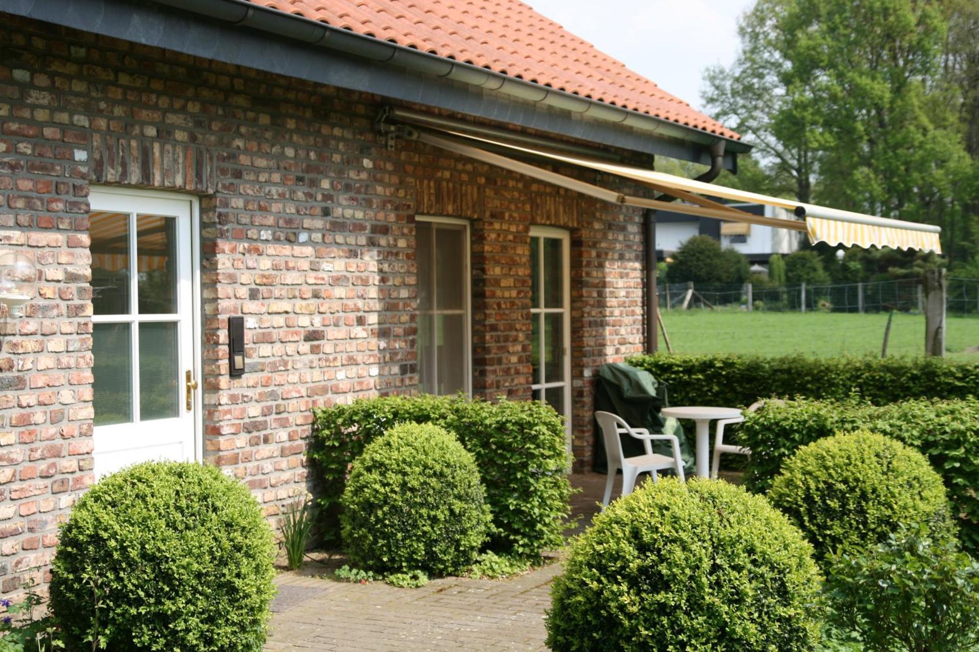 Gaestehaus Drostenhof Rees Exterior photo